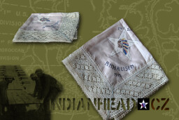 INDIANHEAD.CZ IM40003 US 2ID WWI SOUVENIR ANHAUSEN 2ND INFANTRY DIVISION HAND PAINTED HANDKERCHIEF 1919